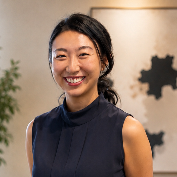 Dr. Carolyn Baek, DPT, CLT, OCS